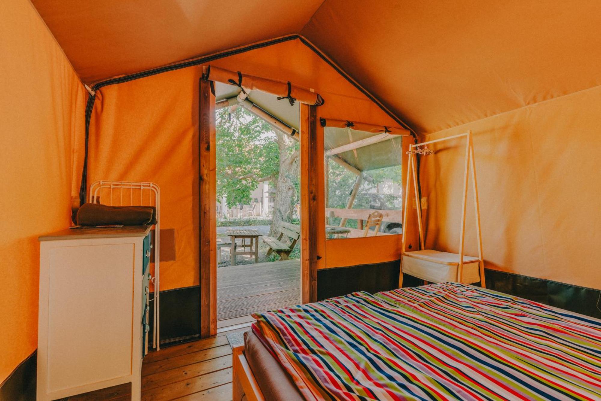 Hotel Rendes Glamping à Balatonrendes Extérieur photo