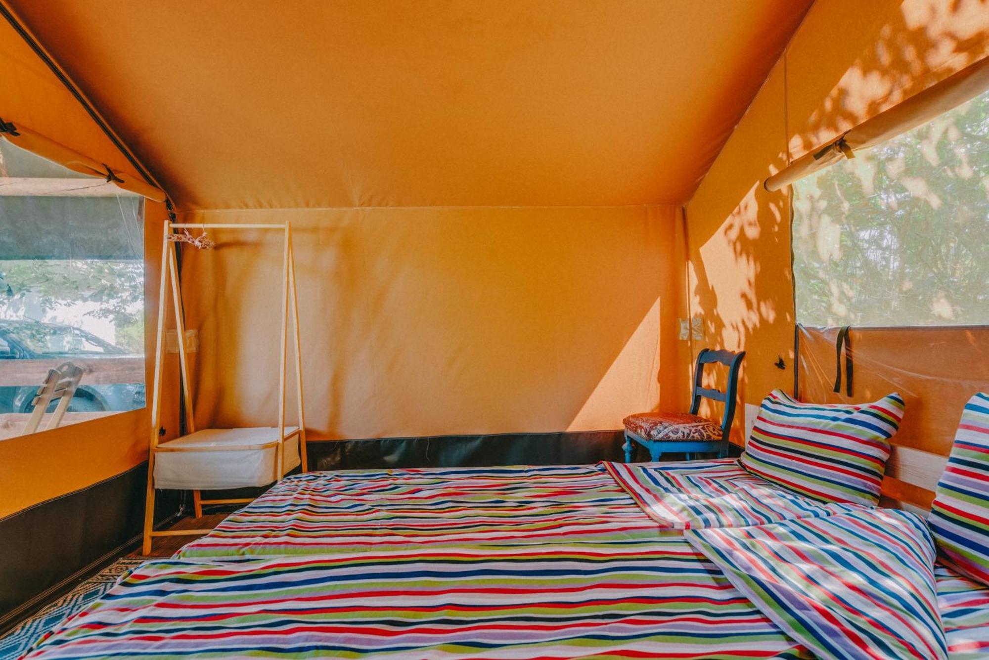 Hotel Rendes Glamping à Balatonrendes Extérieur photo