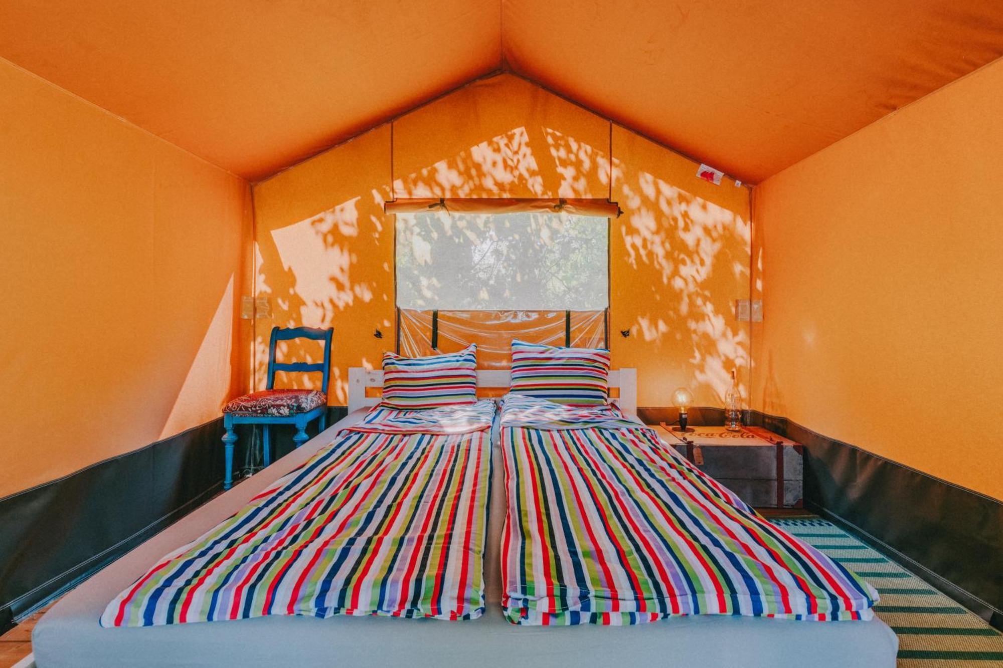 Hotel Rendes Glamping à Balatonrendes Extérieur photo