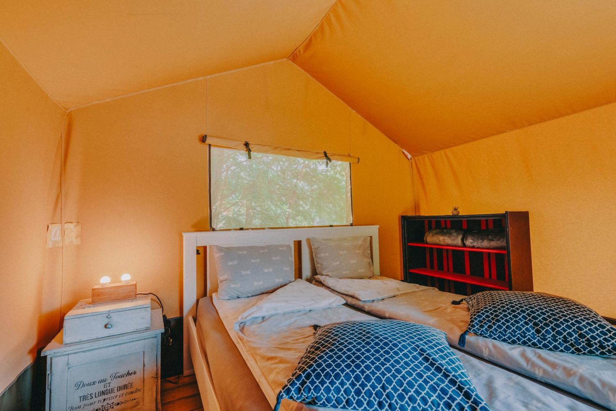 Hotel Rendes Glamping à Balatonrendes Extérieur photo