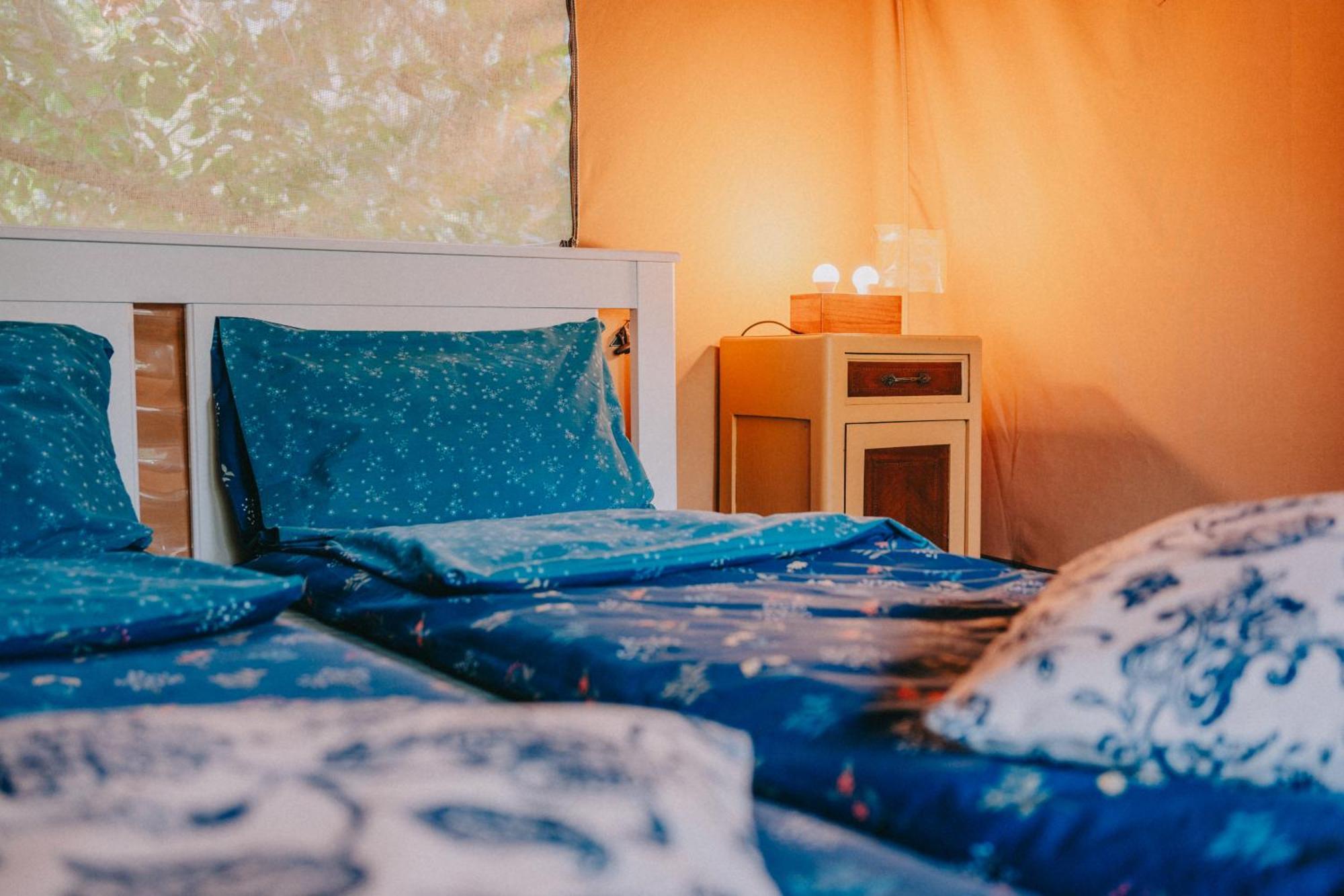 Hotel Rendes Glamping à Balatonrendes Extérieur photo