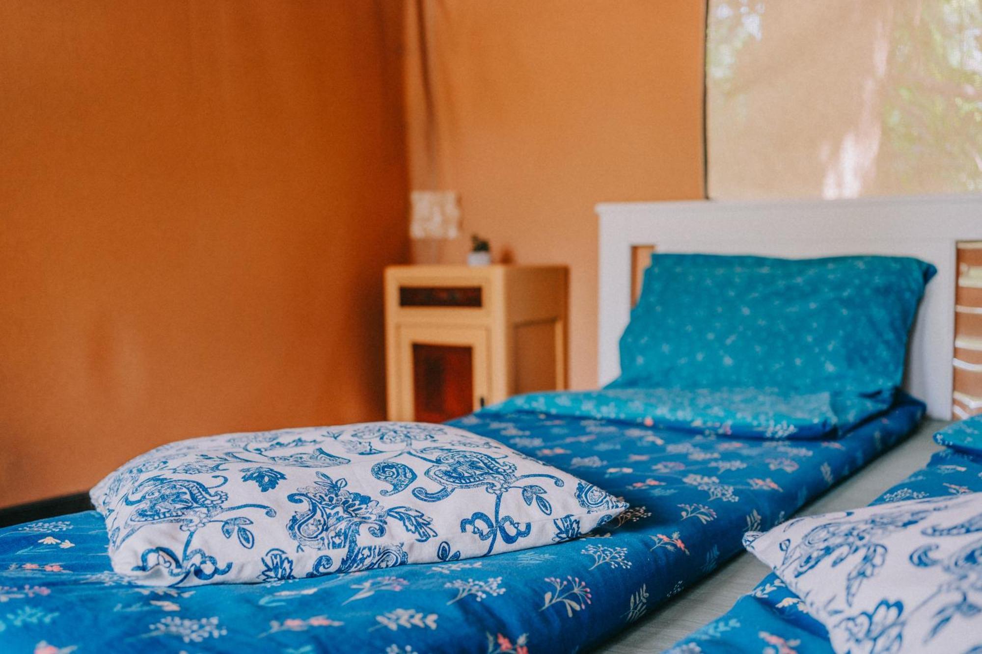 Hotel Rendes Glamping à Balatonrendes Extérieur photo