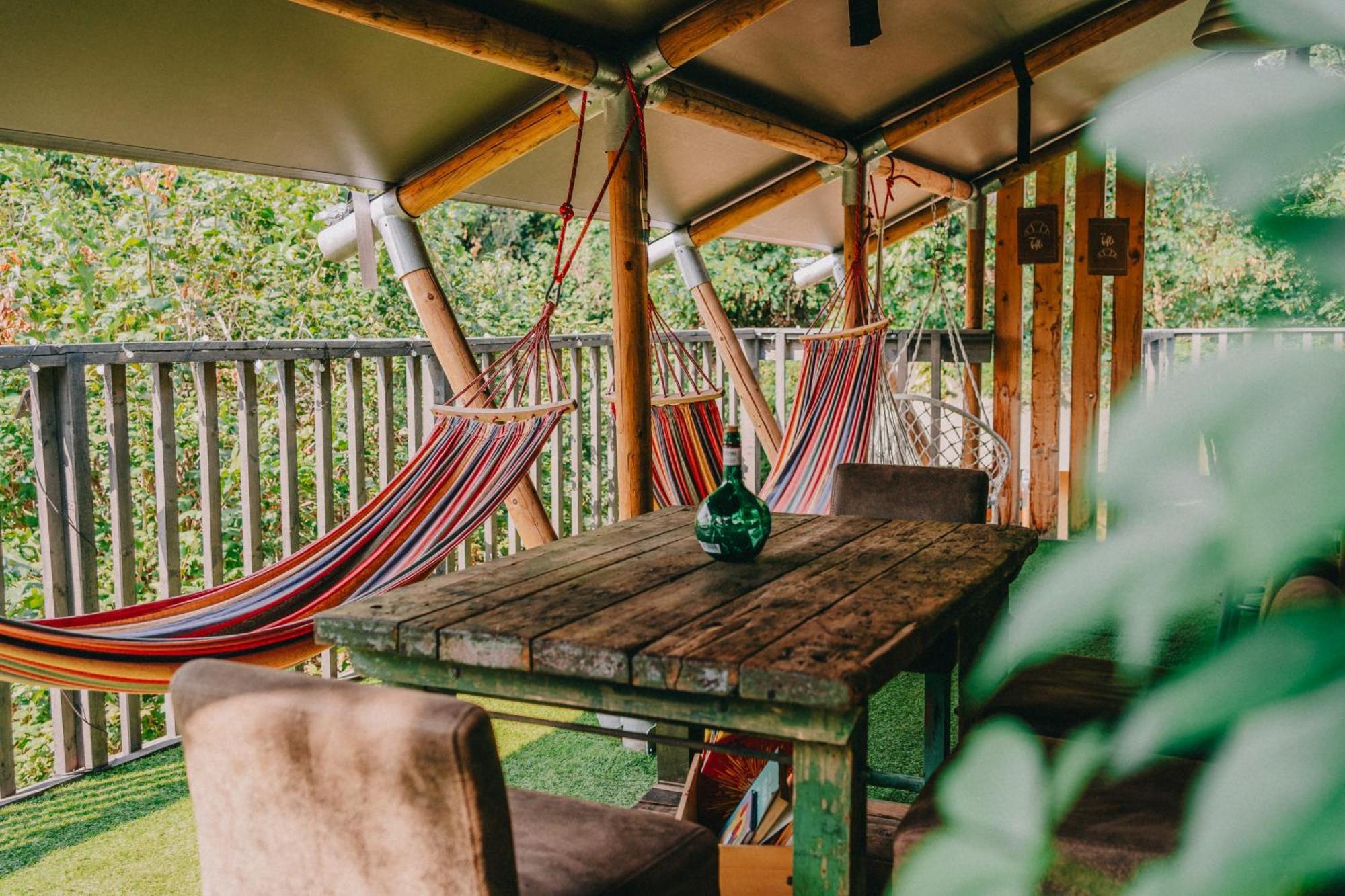 Hotel Rendes Glamping à Balatonrendes Extérieur photo